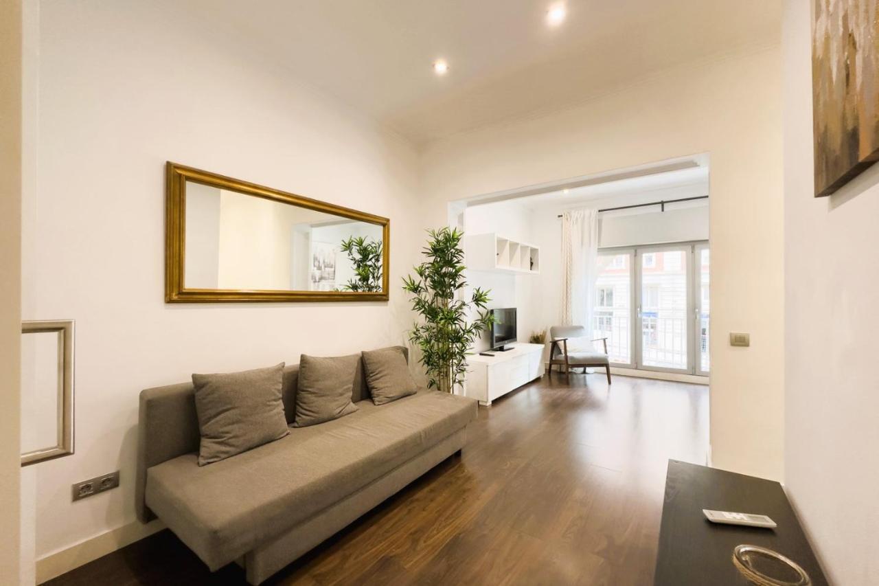 Key Sagrada Família&Park Guell Apartment Barcelona Bagian luar foto